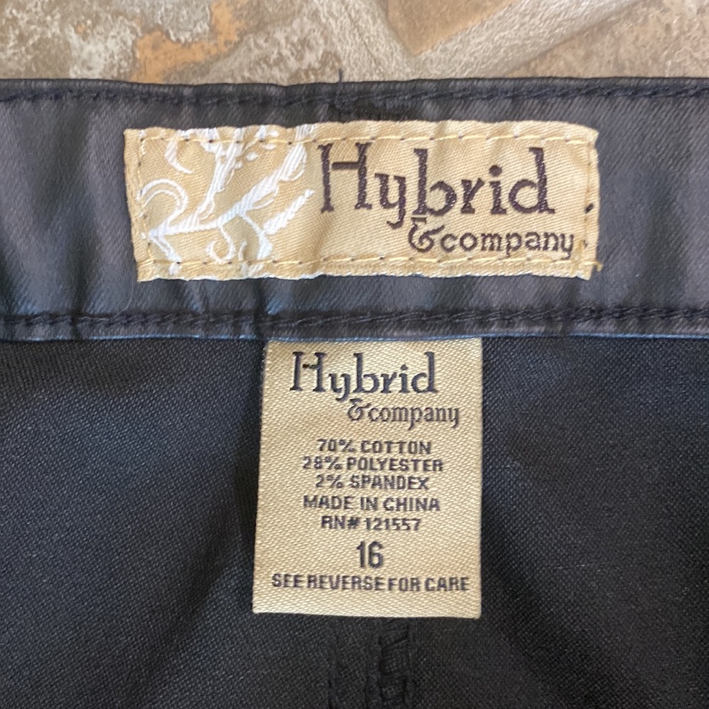 Hybrid&Company faux leather pants - Picture 2 of 4